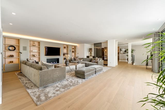 Chalet de 5 habitaciones en Sierra Blanca, Marbella en venta con piscina garaje - 7.800.000 € (Ref: 9848843)