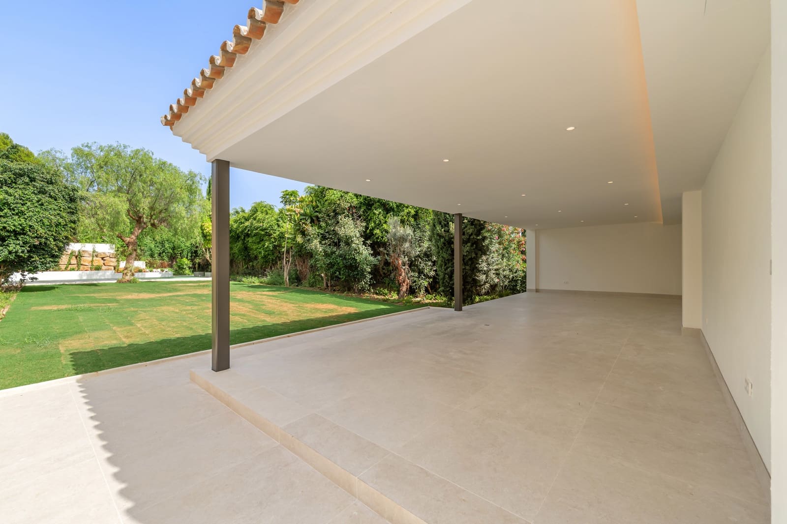 Chalet de 5 habitaciones en Marbella en venta con piscina garaje - 7.800.000 € (Ref: 9848843)