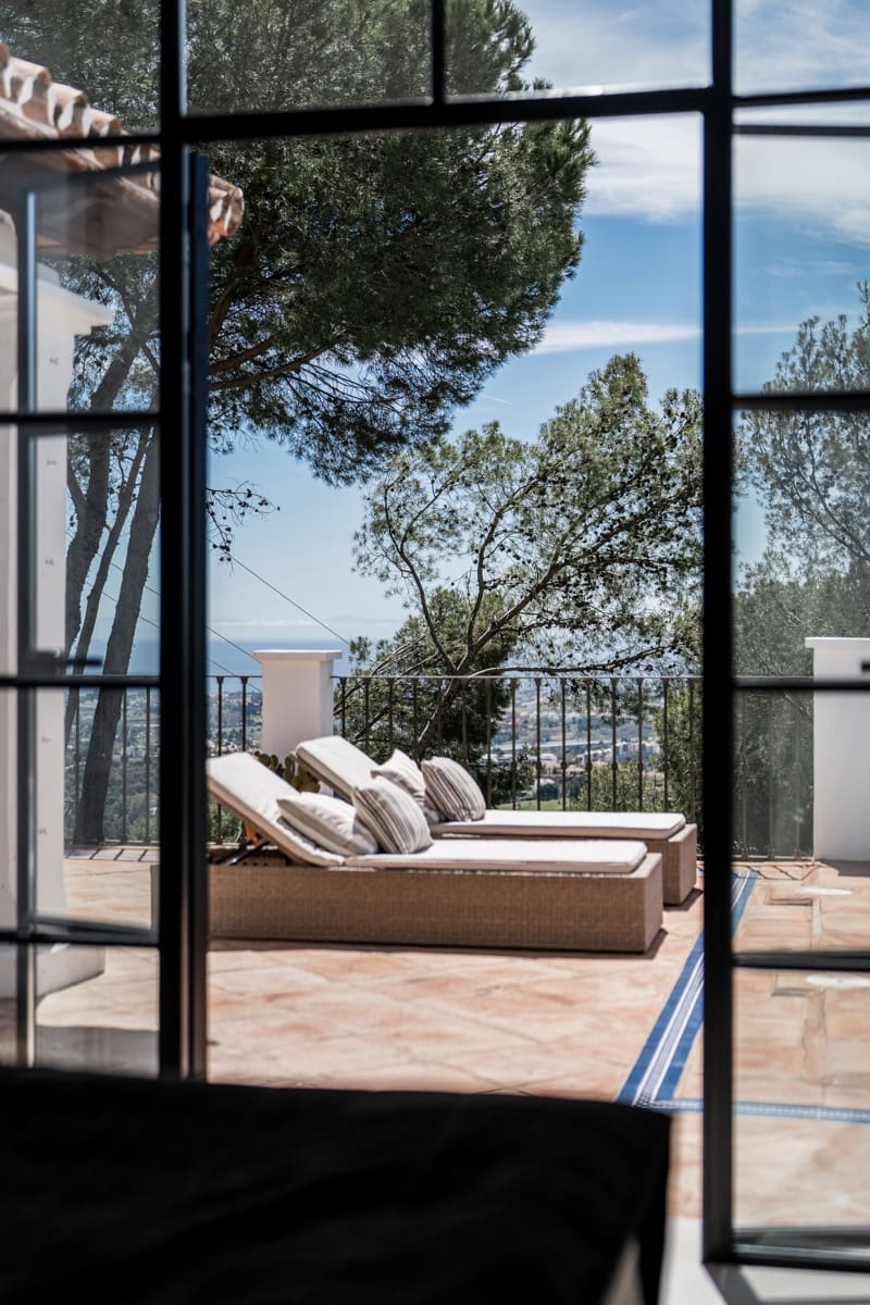 4 slaapkamer Villa te koop in El Madronal met zwembad garage - € 2.250.000 (Ref: 9848844)