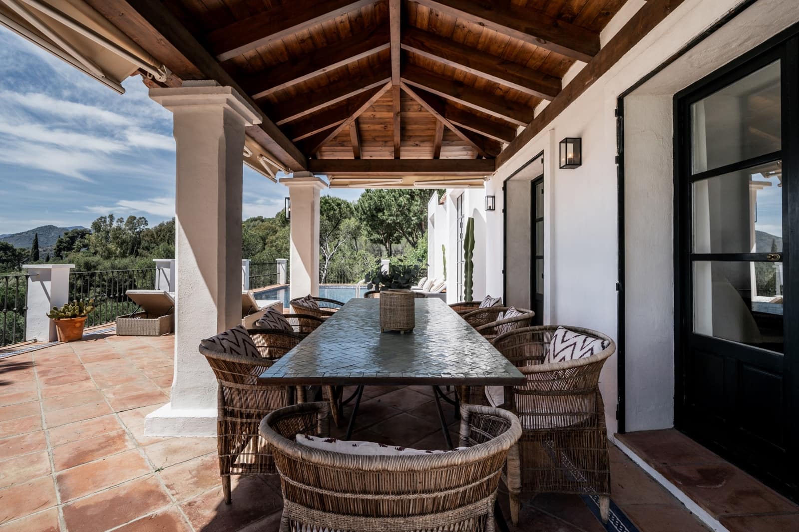 4 slaapkamer Villa te koop in El Madronal met zwembad garage - € 2.250.000 (Ref: 9848844)