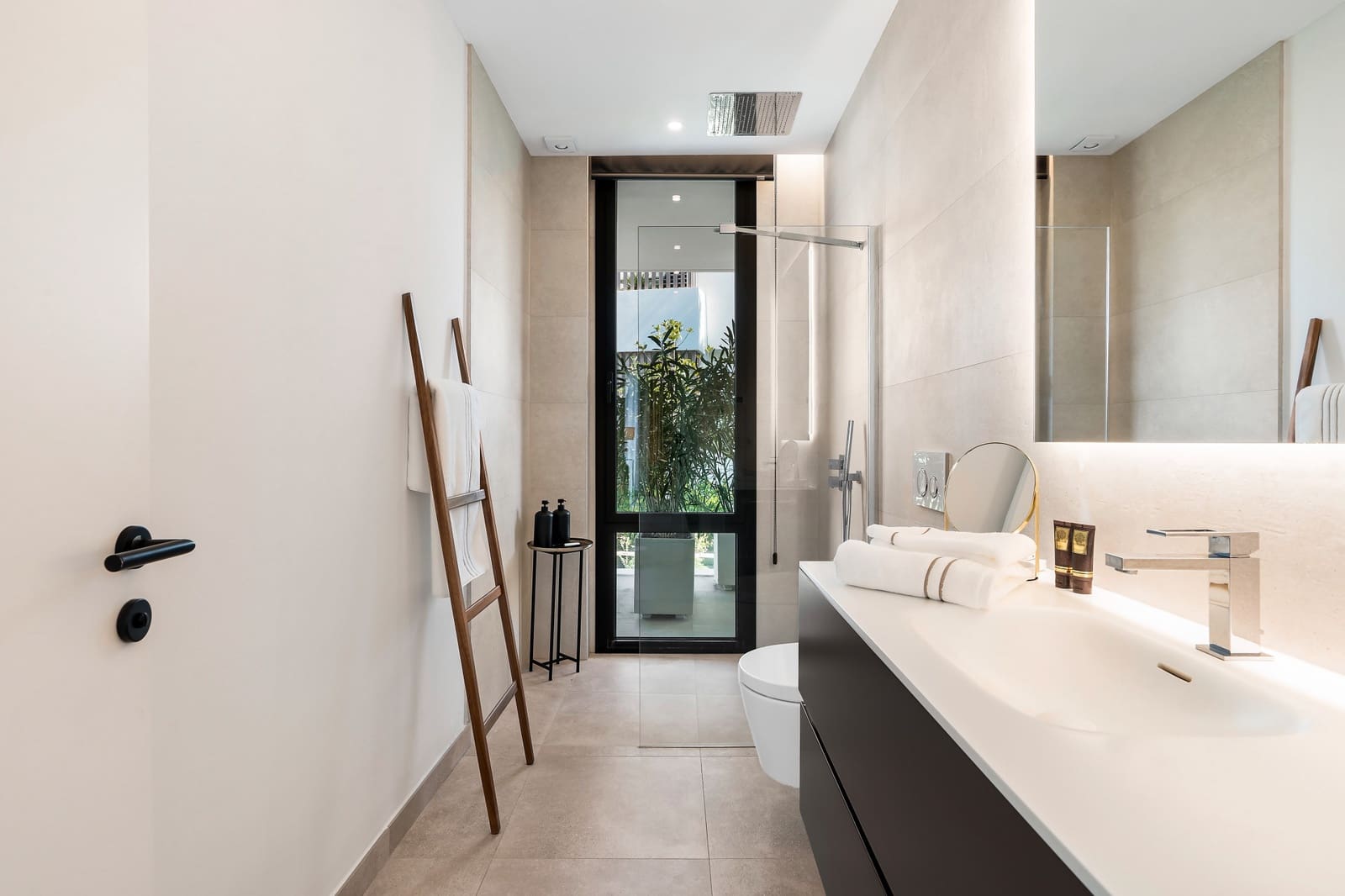 4 sypialnia Dom blizniak na sprzedaż w Marbella z basenem garażem - 3 500 000 € (Ref: 9848846)