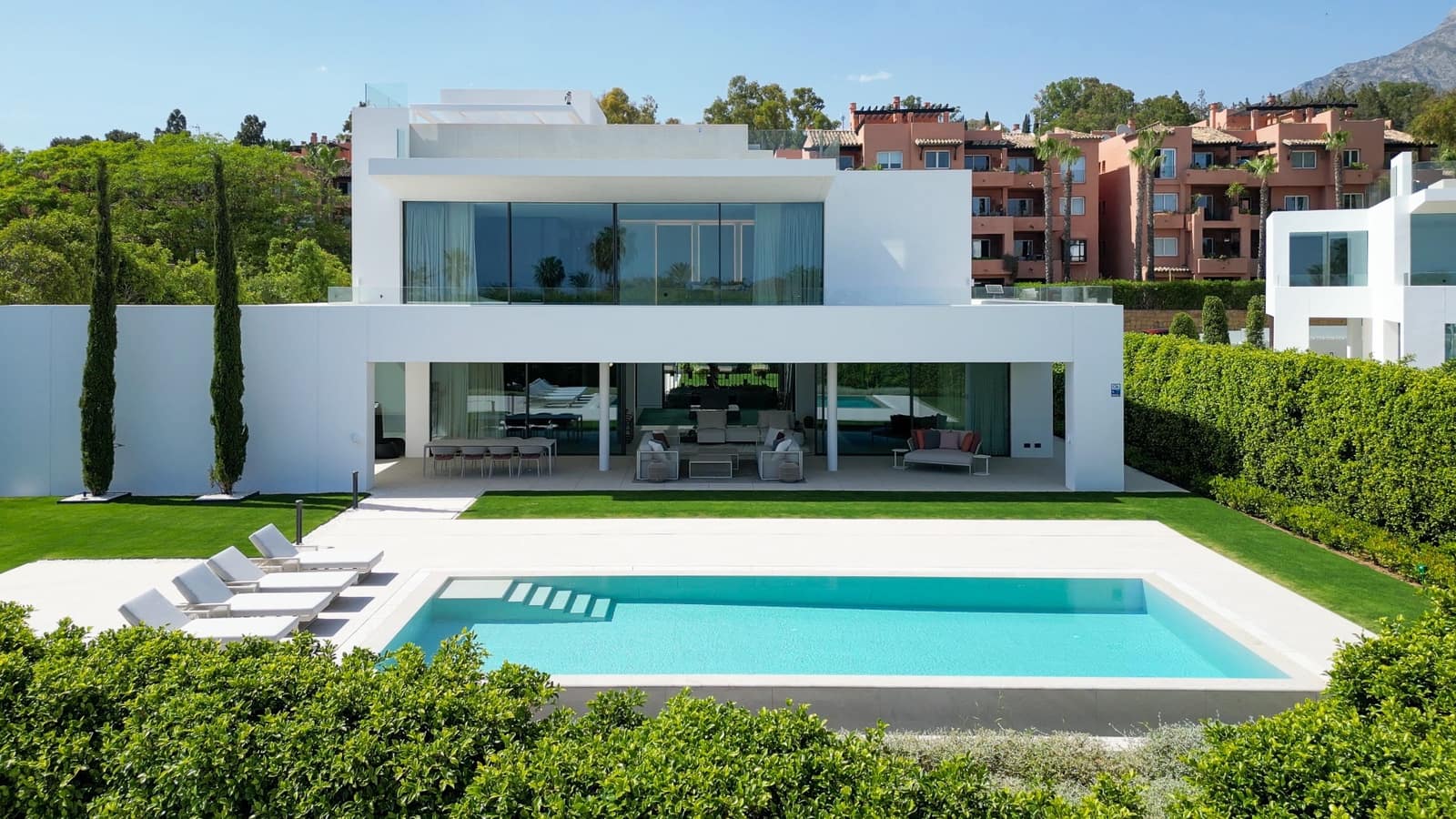 5 Zimmer Villa zu verkaufen in Golden Mile mit Pool Garage - 11.000.000 € (Ref: 9848847)