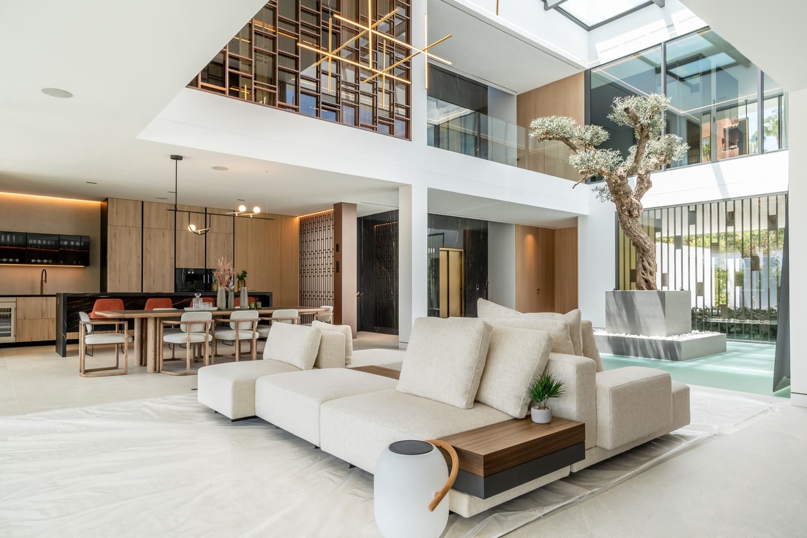 5 bedroom Villa for sale in Golden Mile with pool garage - € 11,000,000 (Ref: 9848847)