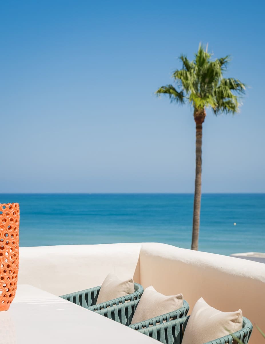 3 sypialnia Penthouse na sprzedaż w Estepona z basenem garażem - 2 695 000 € (Ref: 9848850)