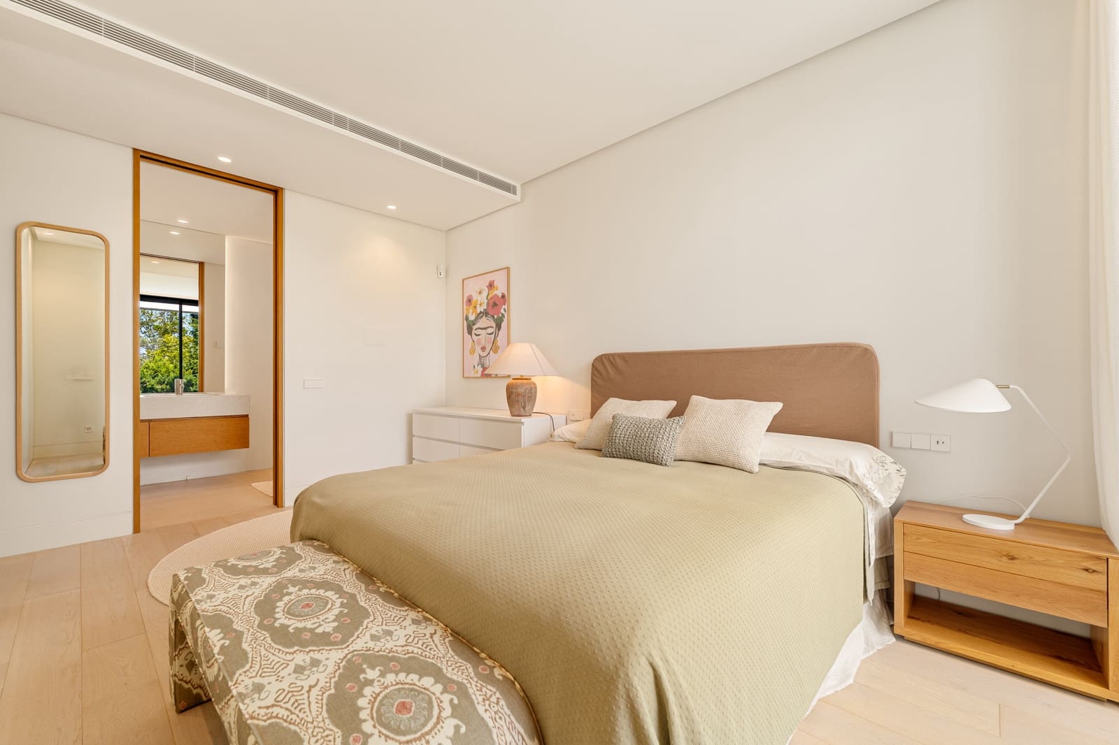 6 bedroom Villa for sale in Guadalmina with pool garage - € 5,995,000 (Ref: 9848851)
