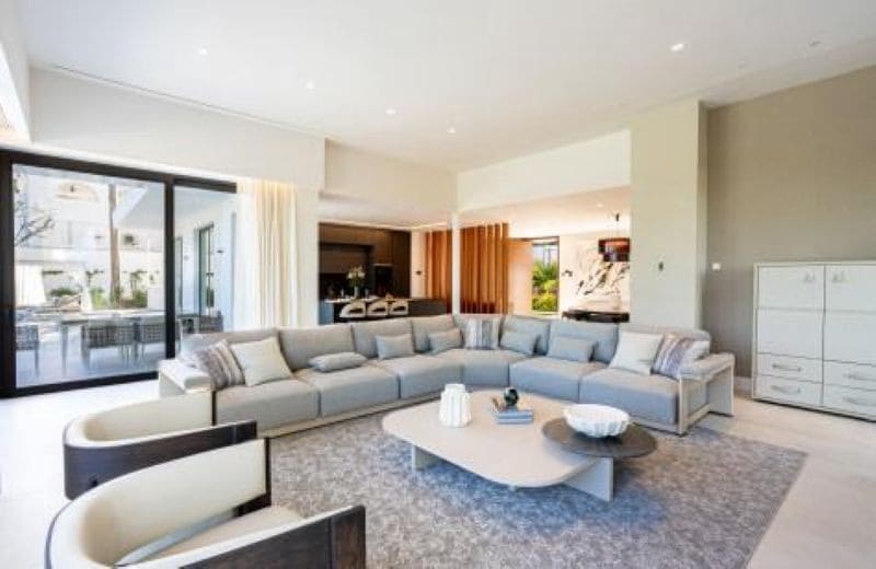 4 chambre Villa/Maison à vendre à El Paraiso avec piscine garage - 3 850 000 € (Ref: 9848852)