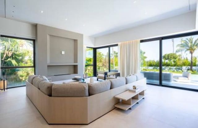 4 chambre Villa/Maison à vendre à El Paraiso, Estepona avec piscine garage - 3 850 000 € (Ref: 9848852)