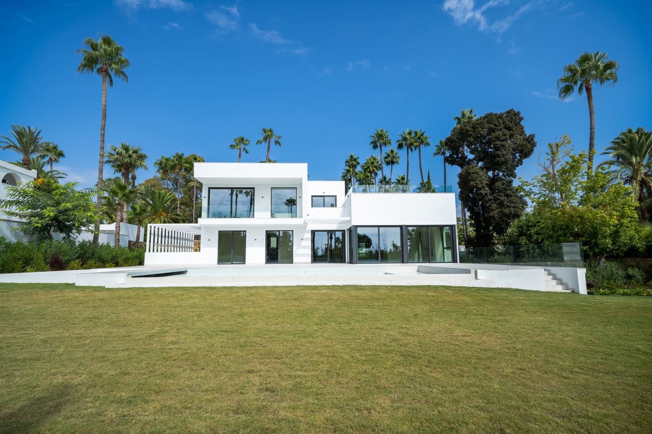 4 chambre Villa/Maison à vendre à El Paraiso avec piscine garage - 3 850 000 € (Ref: 9848852)