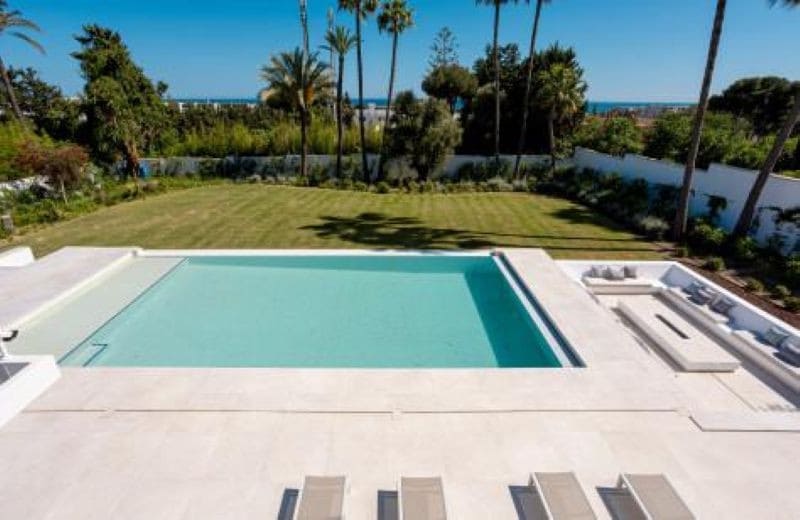 4 chambre Villa/Maison à vendre à El Paraiso avec piscine garage - 3 850 000 € (Ref: 9848852)