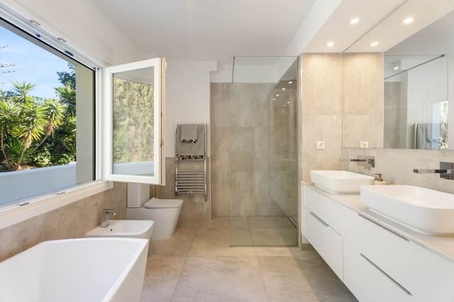 6 Zimmer Villa zu verkaufen in El Rosario, Marbella mit Pool Garage - 2.380.000 € (Ref: 9848854)