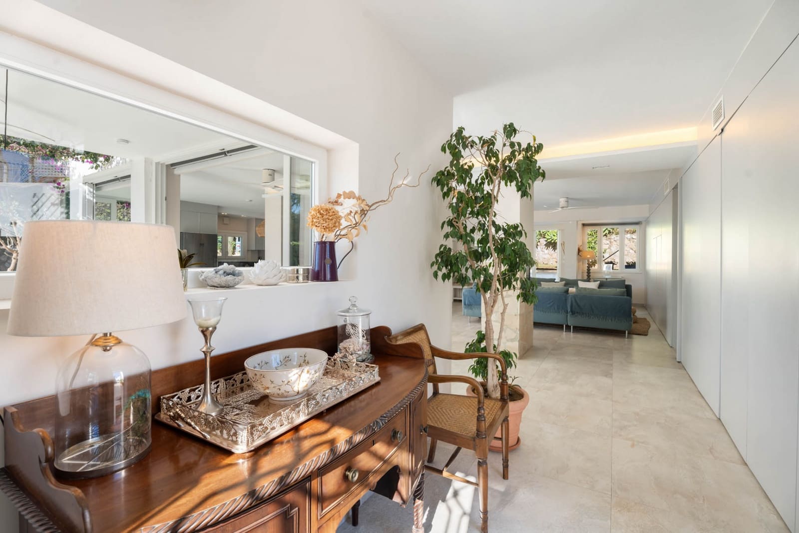 6 Zimmer Villa zu verkaufen in Marbella mit Pool Garage - 2.380.000 € (Ref: 9848854)