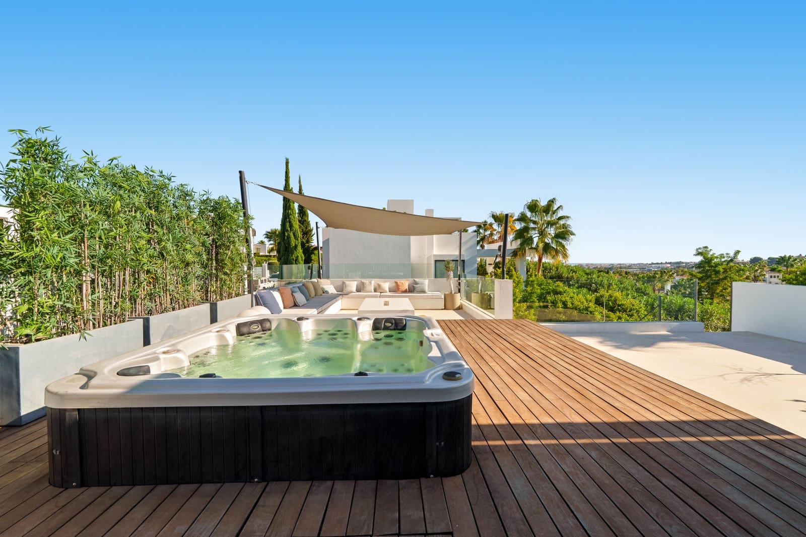 Chalet de 6 habitaciones en Marbella en venta con piscina garaje - 4.290.000 € (Ref: 9848855)
