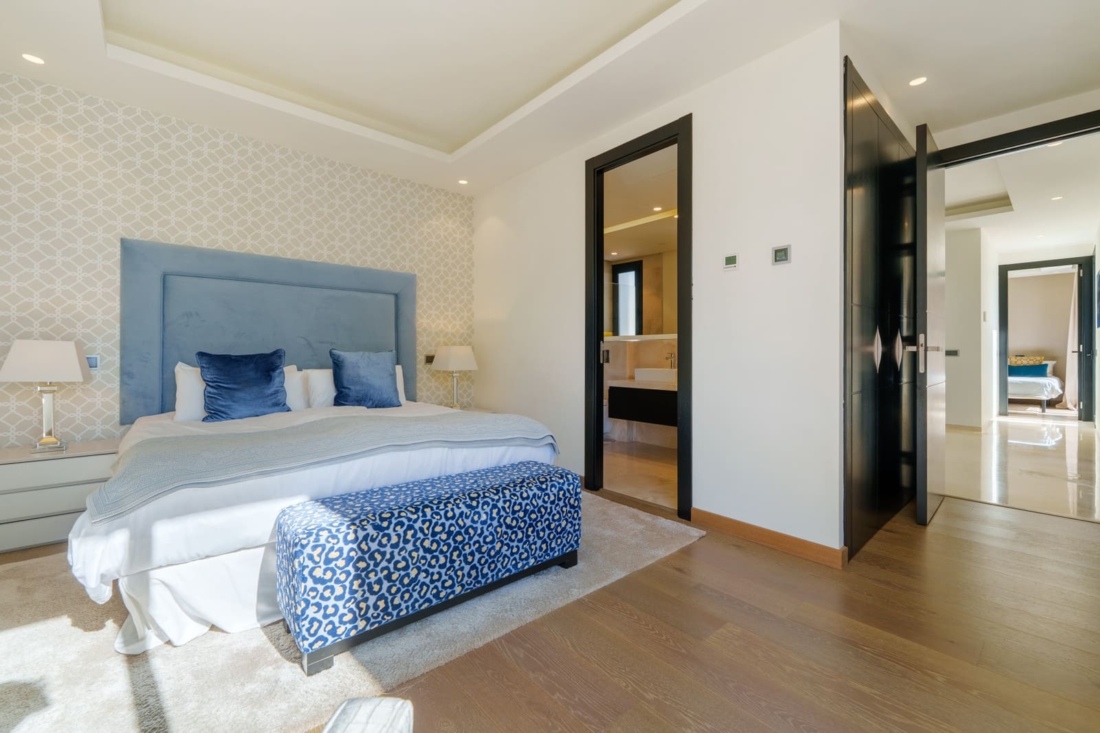 6 bedroom Villa for sale in Marbella with pool garage - € 4,290,000 (Ref: 9848855)