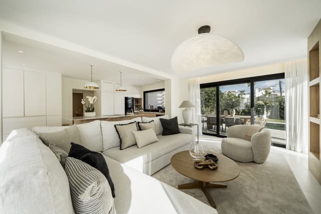 5 makuuhuone Huvila myytävänä paikassa Nueva Alcántara, Marbella mukana uima-altaan - 2 500 000 € (Ref: 9848856)