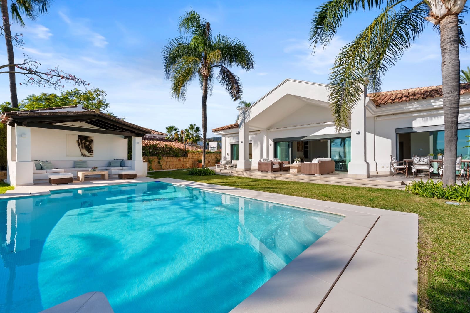 4 sovrum Villa till salu i Marbella med pool garage - 4 390 000 € (Ref: 9848859)