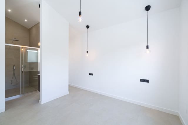 4 quarto Moradia para venda em San Pedro de Alcántara Pueblo, Marbella com piscina garagem - 2 495 000 € (Ref: 9848862)