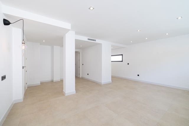4 slaapkamer Villa te koop in San Pedro de Alcántara Pueblo, Marbella met zwembad garage - € 2.495.000 (Ref: 9848862)