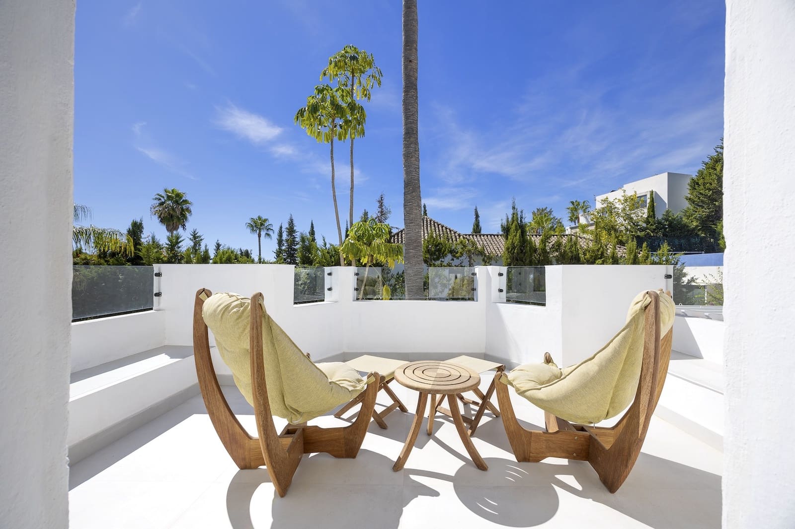 5 quarto Moradia para venda em Benahavis com piscina garagem - 1 998 000 € (Ref: 9848873)