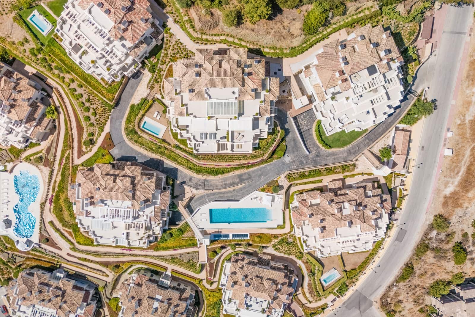 2 soverom Leilighet til salgs i Marbella med svømmebasseng garasje - € 1 420 000 (Ref: 9848875)