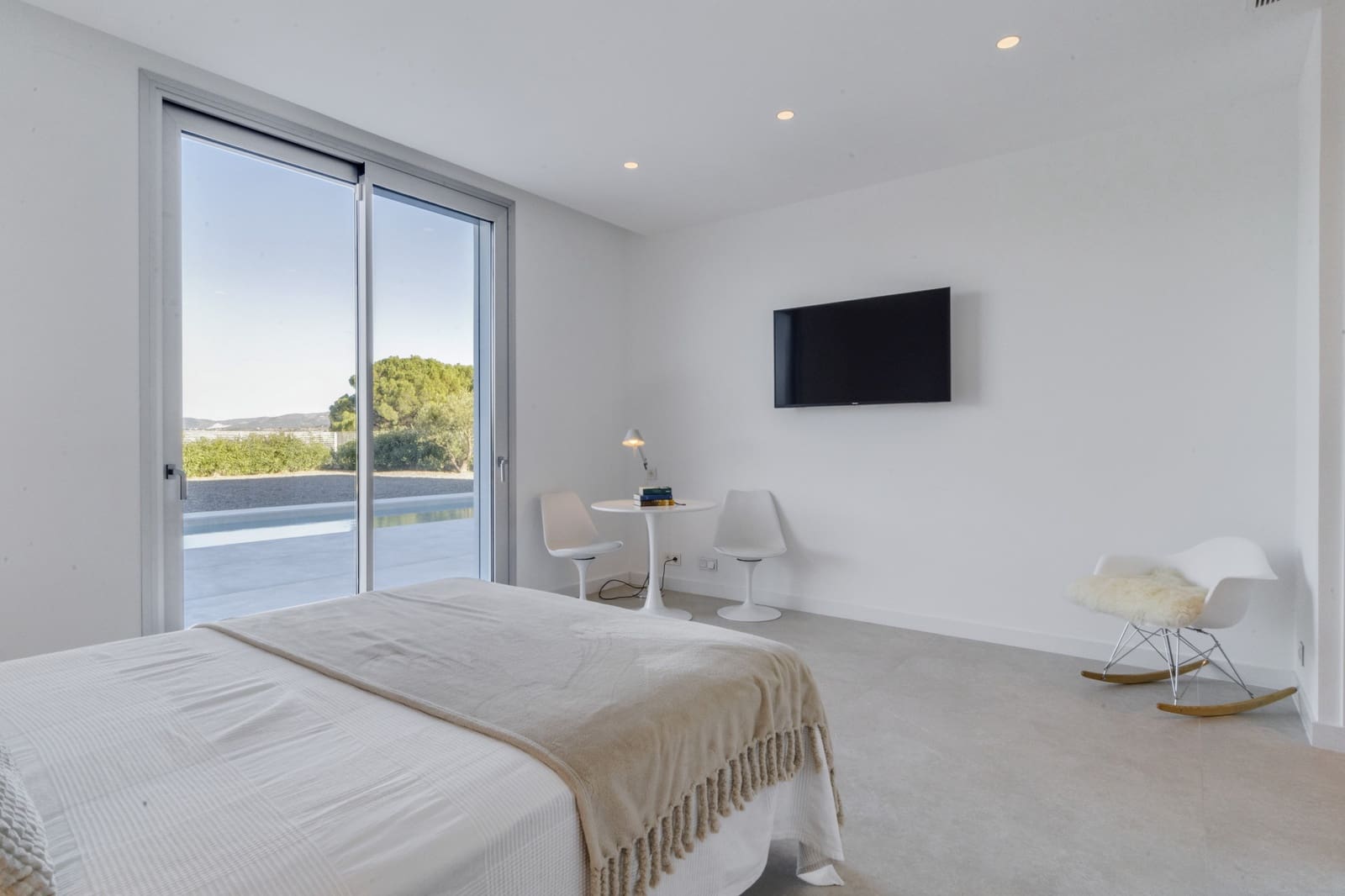 4 bedroom Villa for sale in Coin with pool garage - € 1,950,000 (Ref: 9848876)