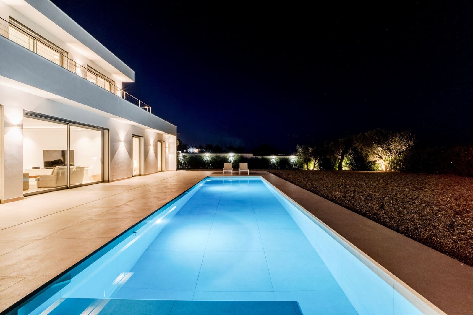 4 bedroom Villa for sale in Coin with pool garage - € 1,950,000 (Ref: 9848876)