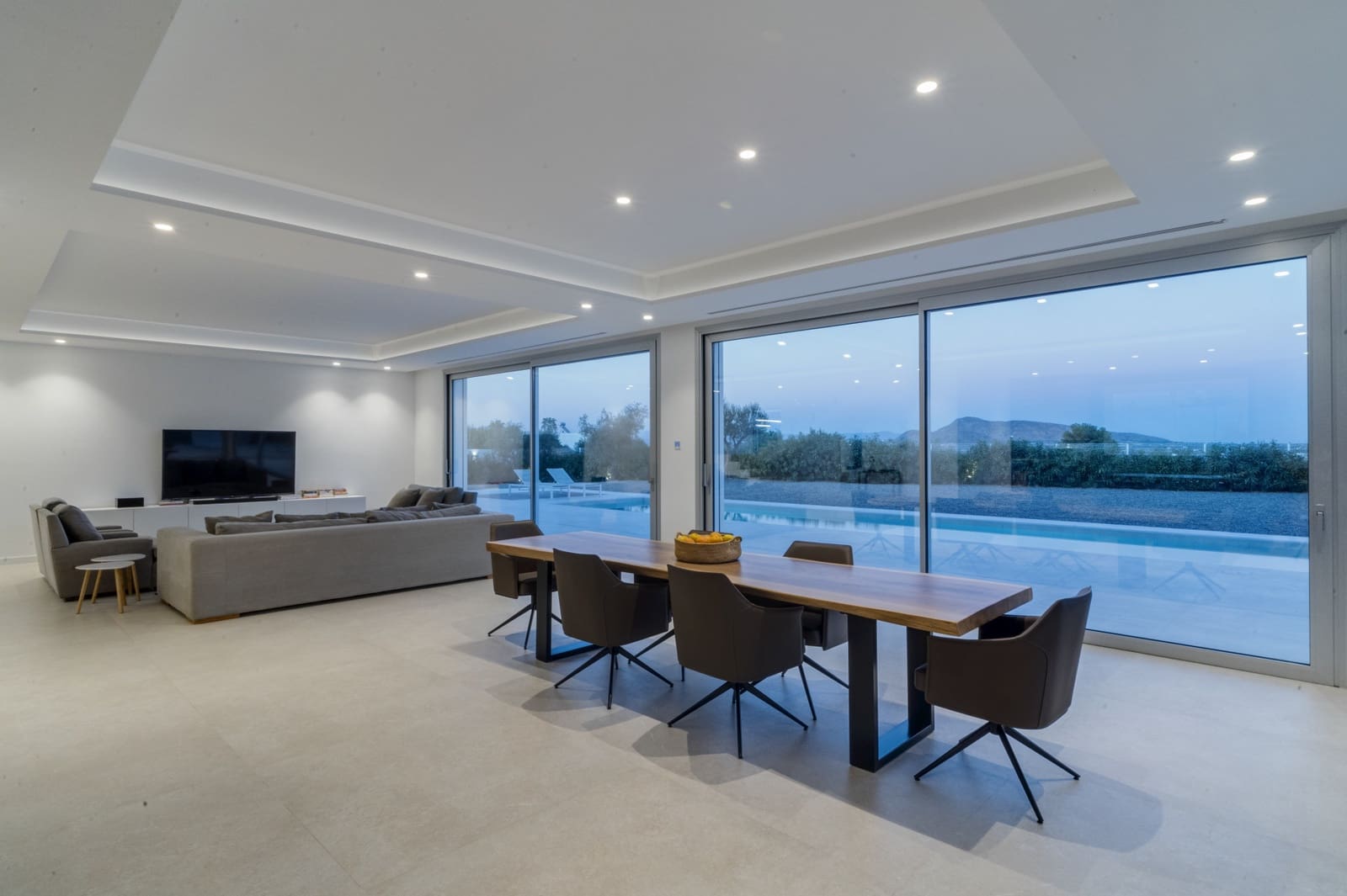 4 slaapkamer Villa te koop in Coin met zwembad garage - € 1.950.000 (Ref: 9848876)