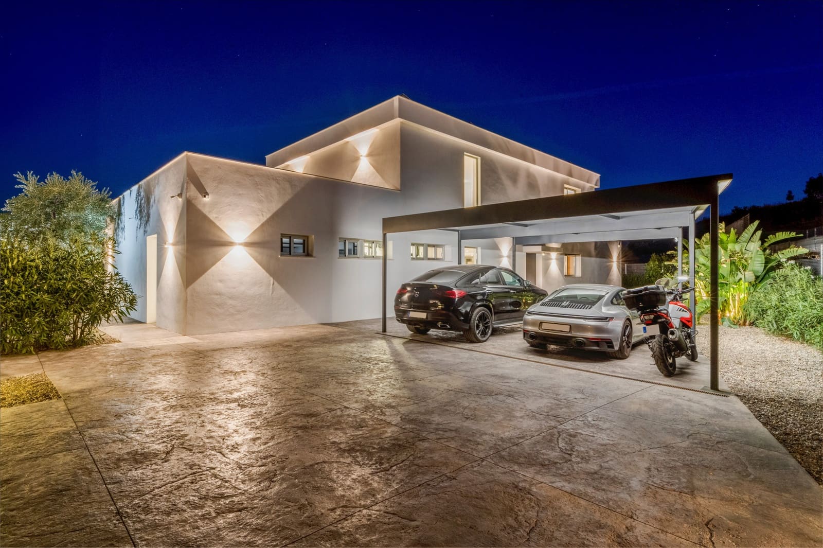 4 slaapkamer Villa te koop in Coin met zwembad garage - € 1.950.000 (Ref: 9848876)