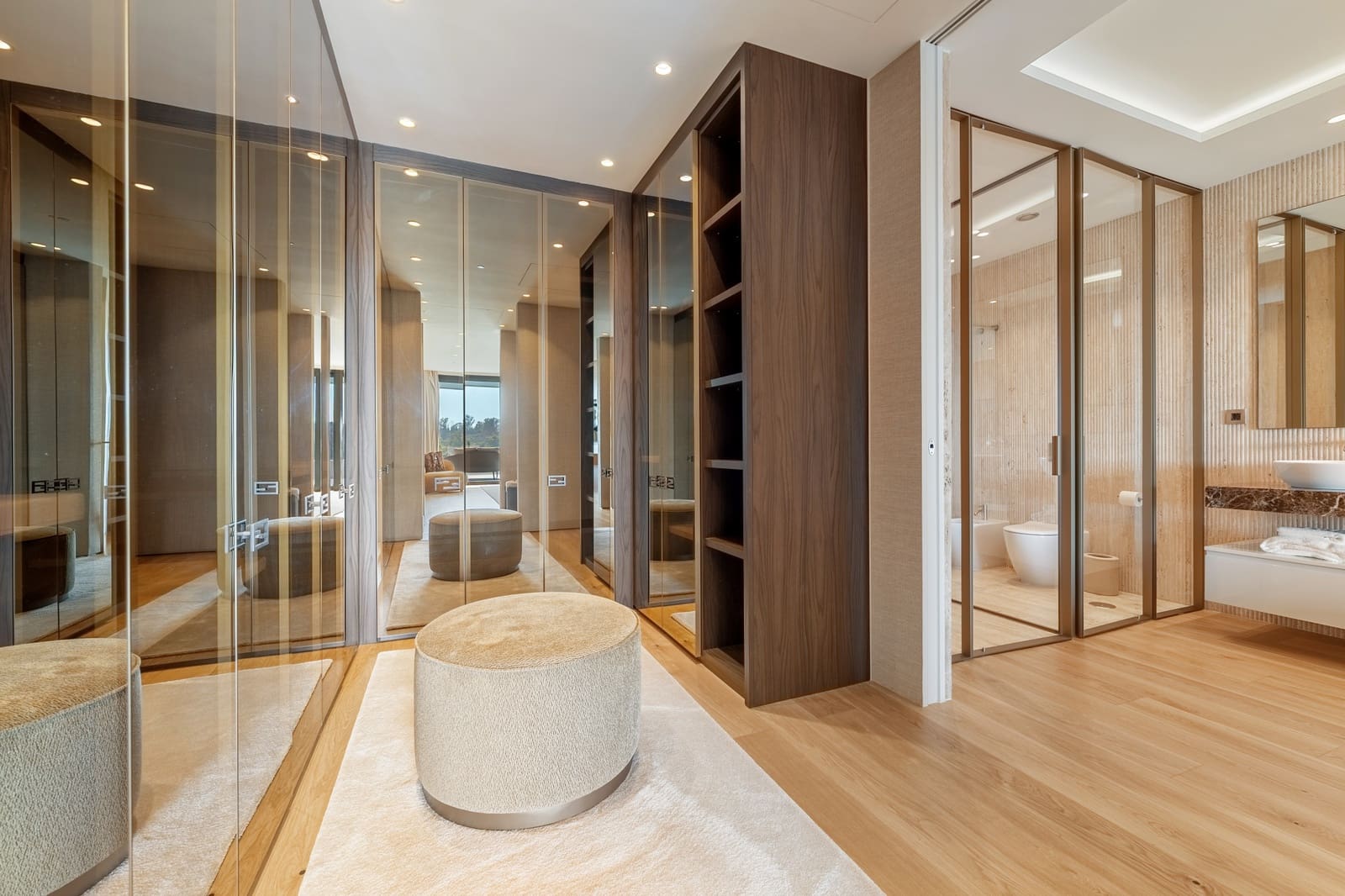 Ático de 4 habitaciones en Marbella en venta con piscina garaje - 11.400.000 € (Ref: 9848877)