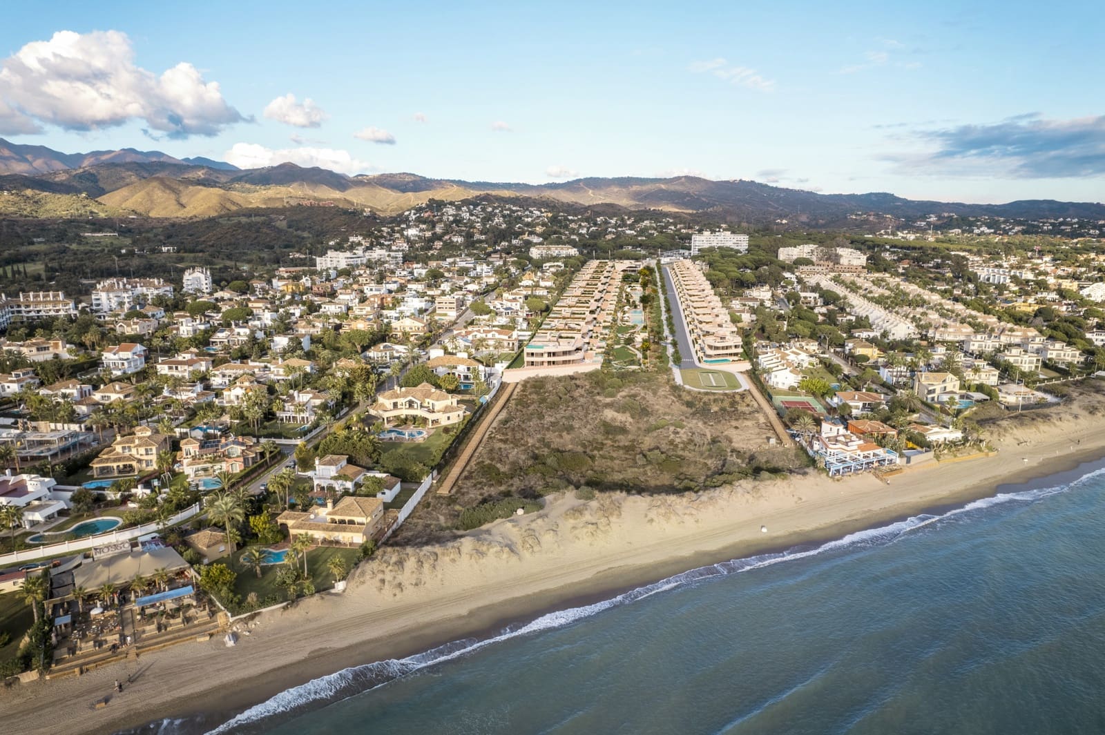 3 soverom Strandleiligheter til salgs i Marbella med svømmebasseng garasje - € 5 060 000 (Ref: 9848882)