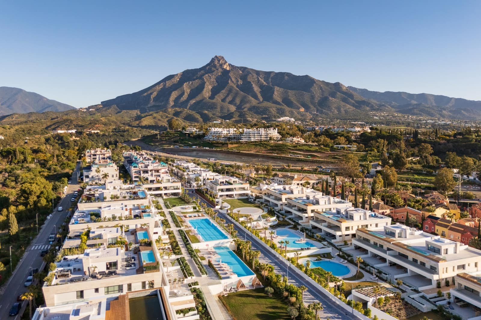 4 soverom Leilighet til salgs i Marbella med svømmebasseng garasje - € 4 300 000 (Ref: 9848883)