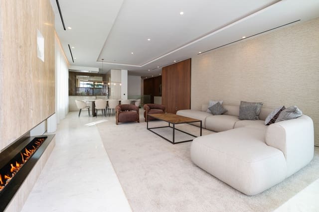4 slaapkamer Appartement te koop in Lomas De Marbella, Marbella met zwembad garage - € 4.500.000 (Ref: 9848884)