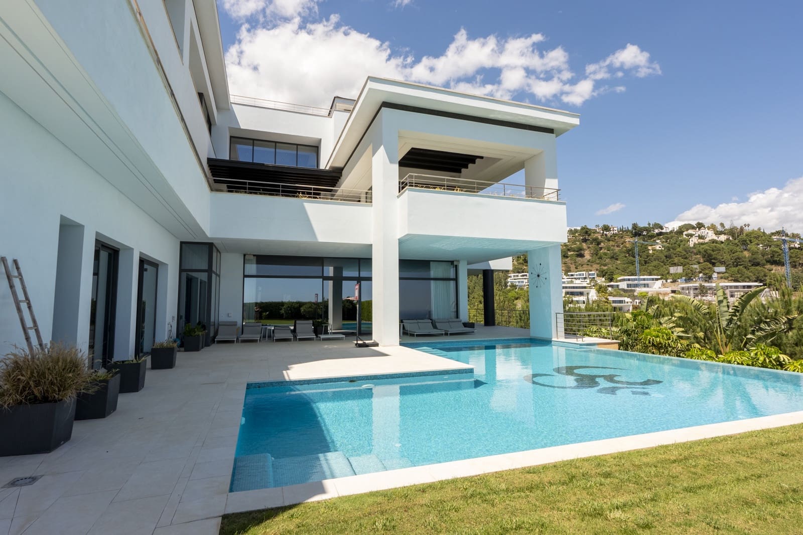 12 soveværelse Villa til salg i Benahavis med swimmingpool garage - € 12.500.000 (Ref: 9850774)