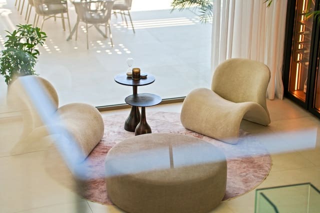 5 sypialnia Willa na sprzedaż w Las Brisas, Marbella z basenem garażem - 11 750 000 € (Ref: 9858960)