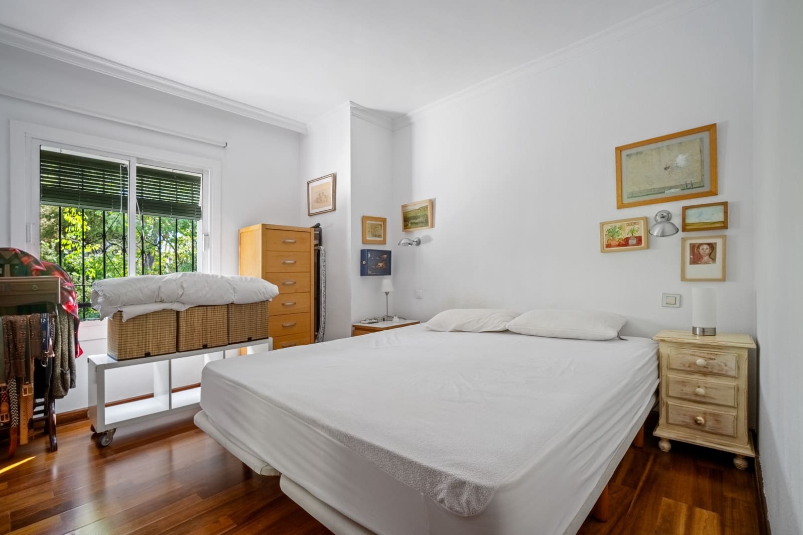 4 slaapkamer Villa te koop in Marbella met zwembad garage - € 2.695.000 (Ref: 9858963)