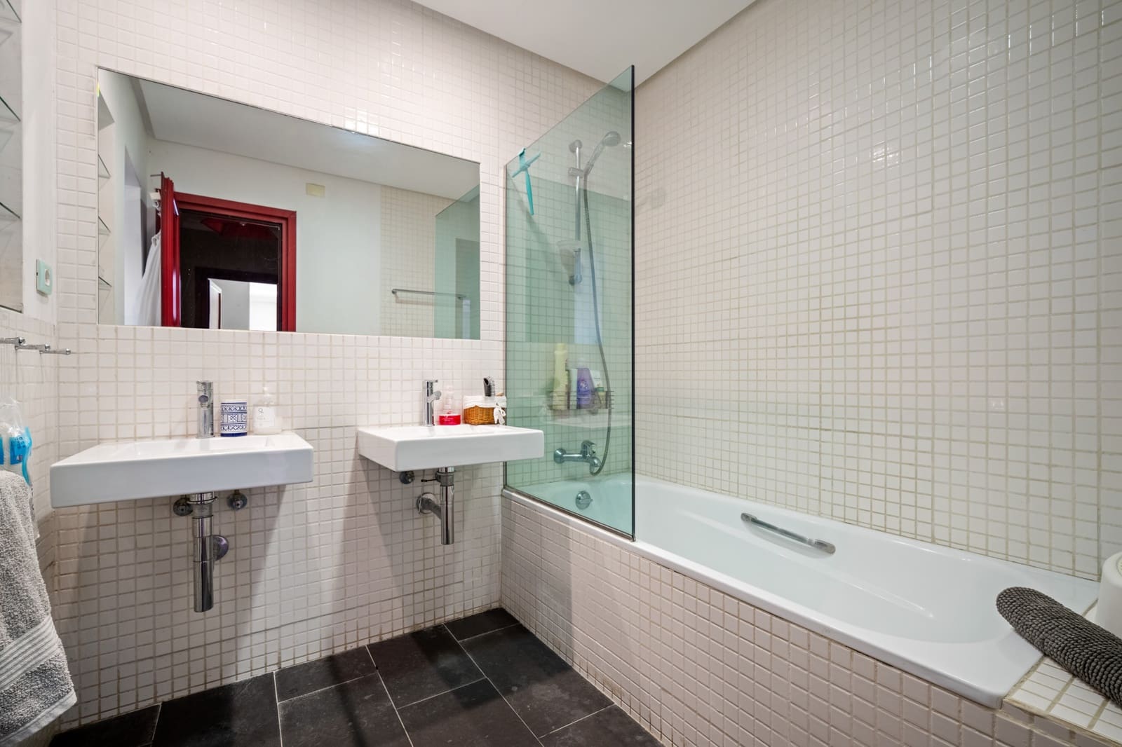 4 slaapkamer Villa te koop in Marbella met zwembad garage - € 2.695.000 (Ref: 9858963)