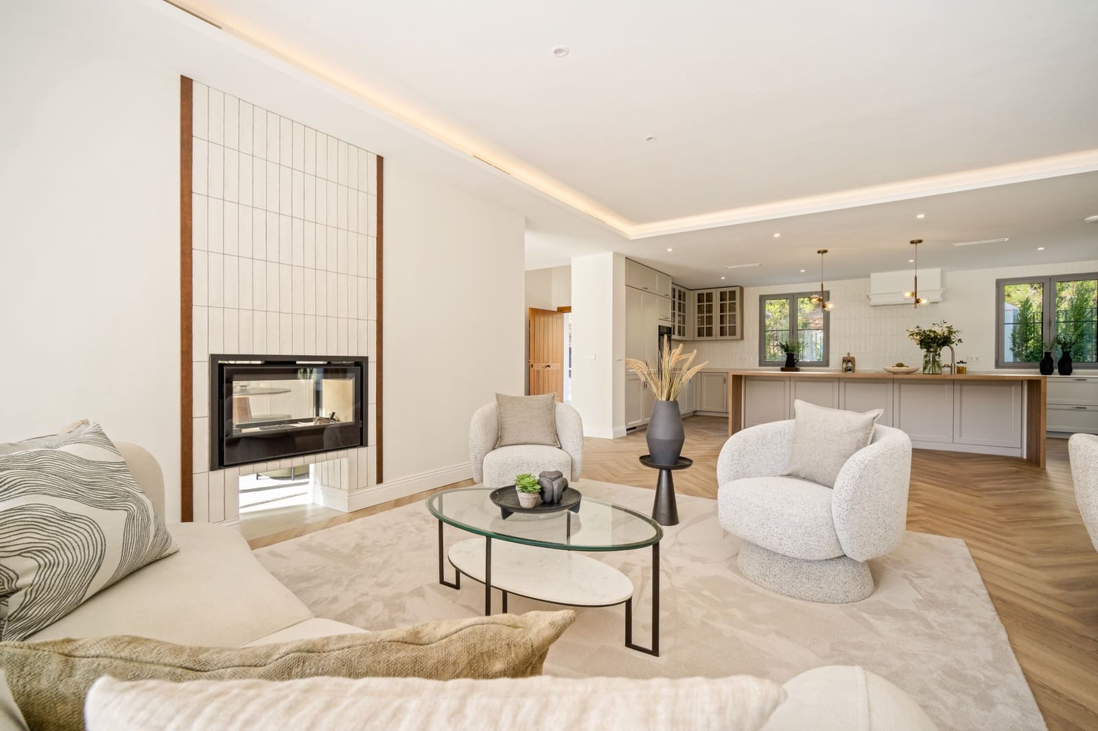 4 bedroom Villa for sale in Los Arqueros with pool garage - € 3,895,000 (Ref: 9861386)