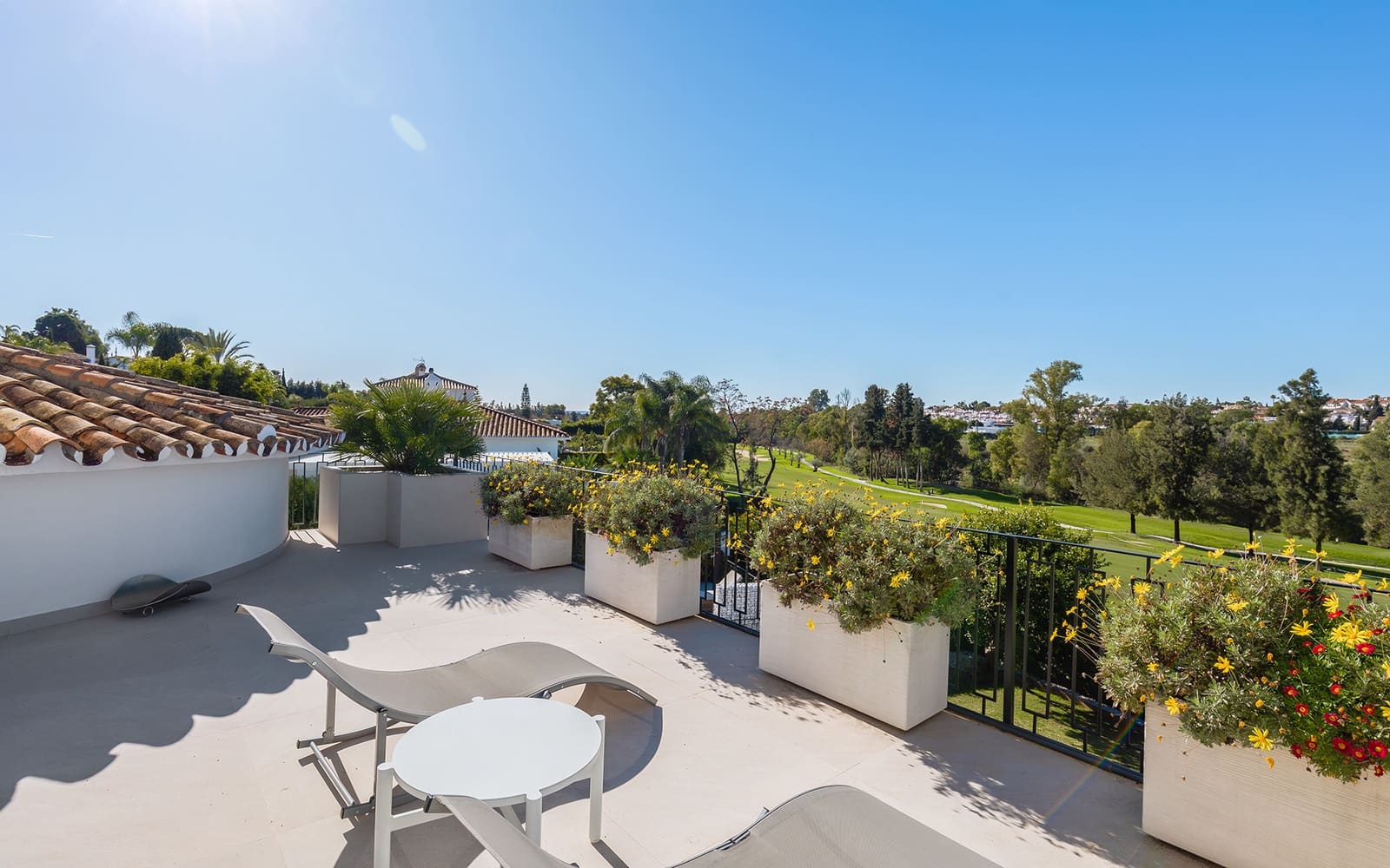 4 quarto Moradia para venda em Guadalmina com piscina garagem - 2 395 000 € (Ref: 9866326)