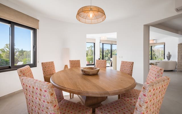 4 quarto Moradia para venda em Guadalmina Alta, Marbella com piscina garagem - 2 395 000 € (Ref: 9866326)