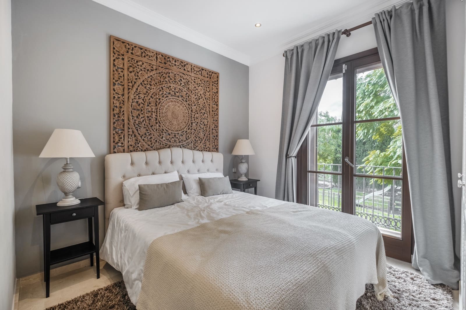 6 bedroom Villa for sale in El Madronal with pool garage - € 3,499,000 (Ref: 9866327)