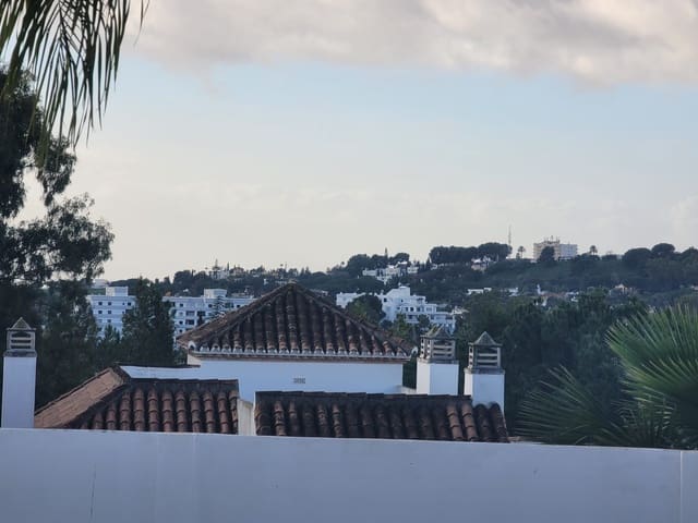 Byggegrund til salg i Los Naranjos, Marbella - € 865.000 (Ref: 9866330)