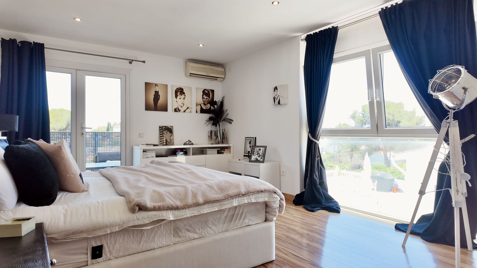 4 chambre Villa/Maison à vendre à Nueva Andalucia avec piscine garage - 1 495 000 € (Ref: 9875542)