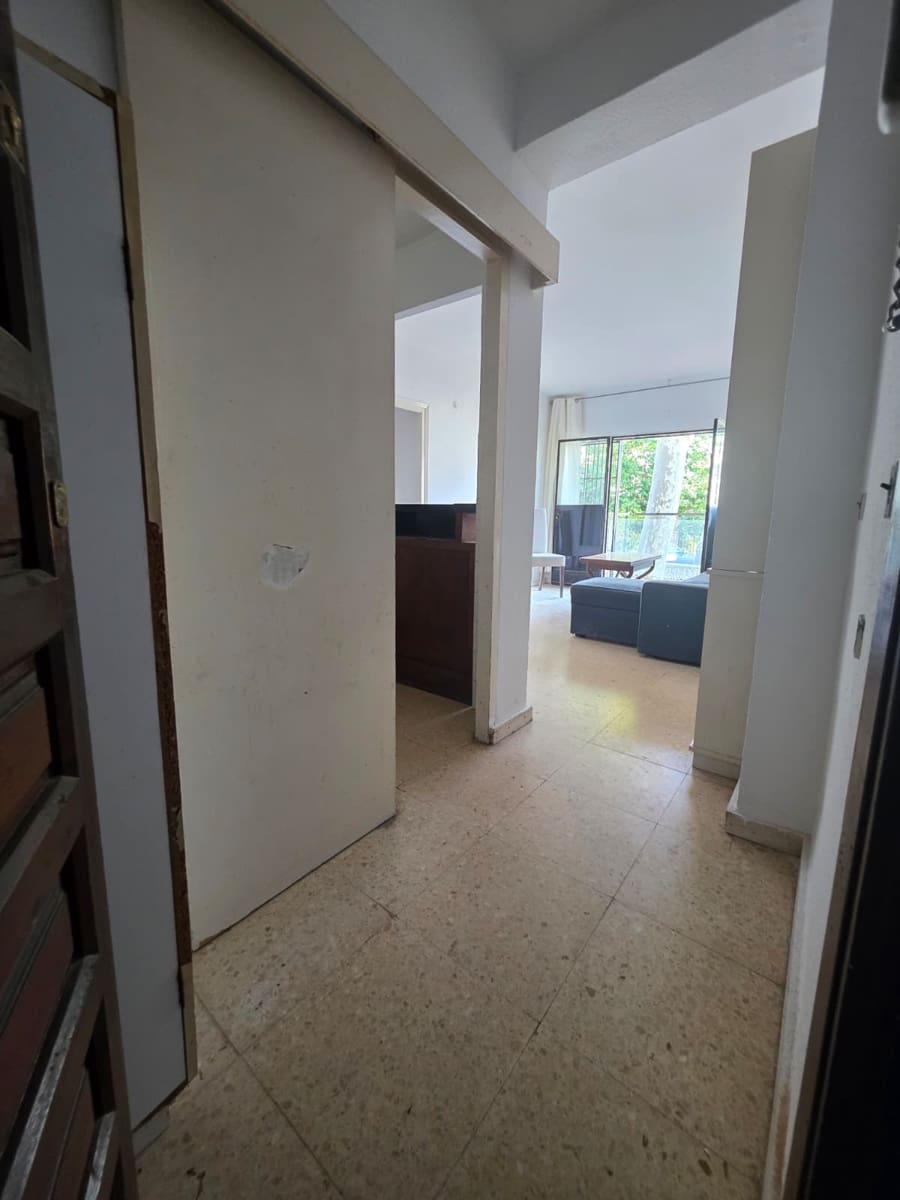 2 bedroom Apartment for sale in Marbella with pool - € 320,000 (Ref: 9875543)