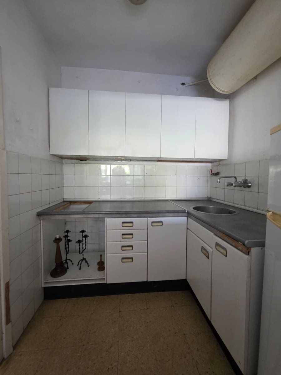 2 bedroom Apartment for sale in Marbella with pool - € 320,000 (Ref: 9875543)