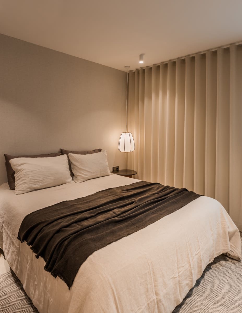 4 sypialnia Apartament na sprzedaż w Marbella z basenem - 1 350 000 € (Ref: 9880407)