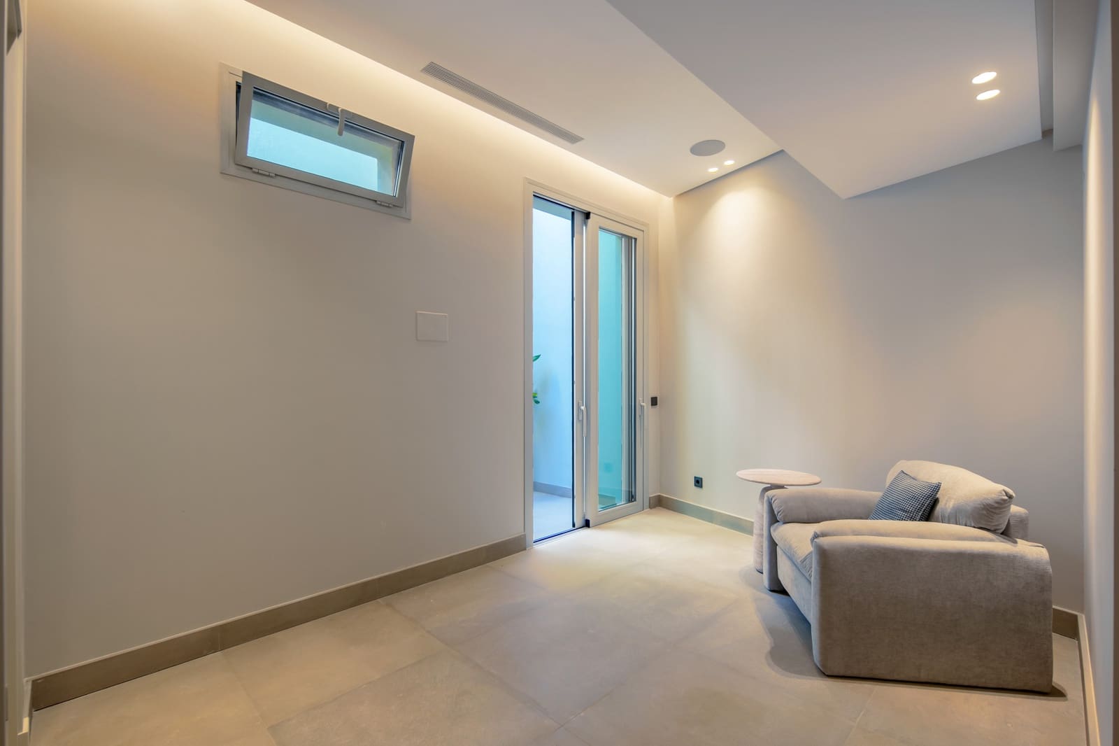 4 soveværelse Villa til salg i Nueva Andalucia med swimmingpool garage - € 2.775.000 (Ref: 9891698)