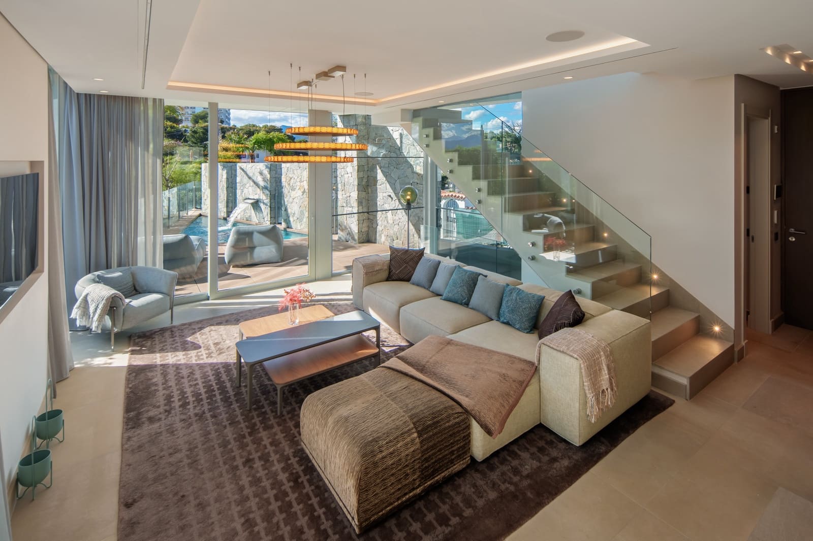 4 soveværelse Villa til salg i Nueva Andalucia med swimmingpool garage - € 2.775.000 (Ref: 9891698)