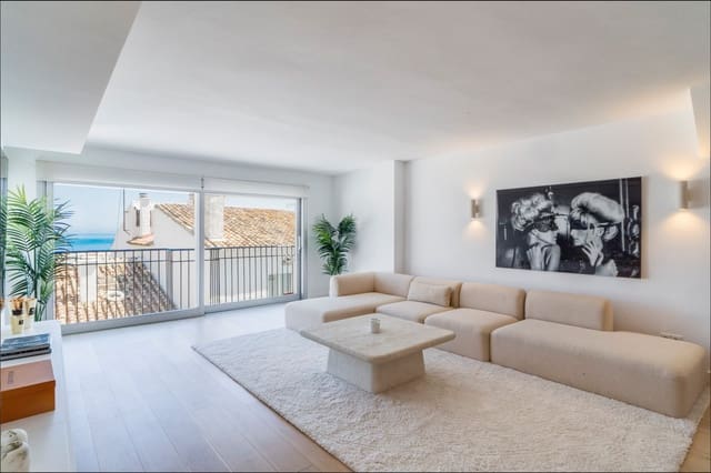 2 slaapkamer Appartement te koop in Puerto Banus, Marbella - € 699.000 (Ref: 9893586)