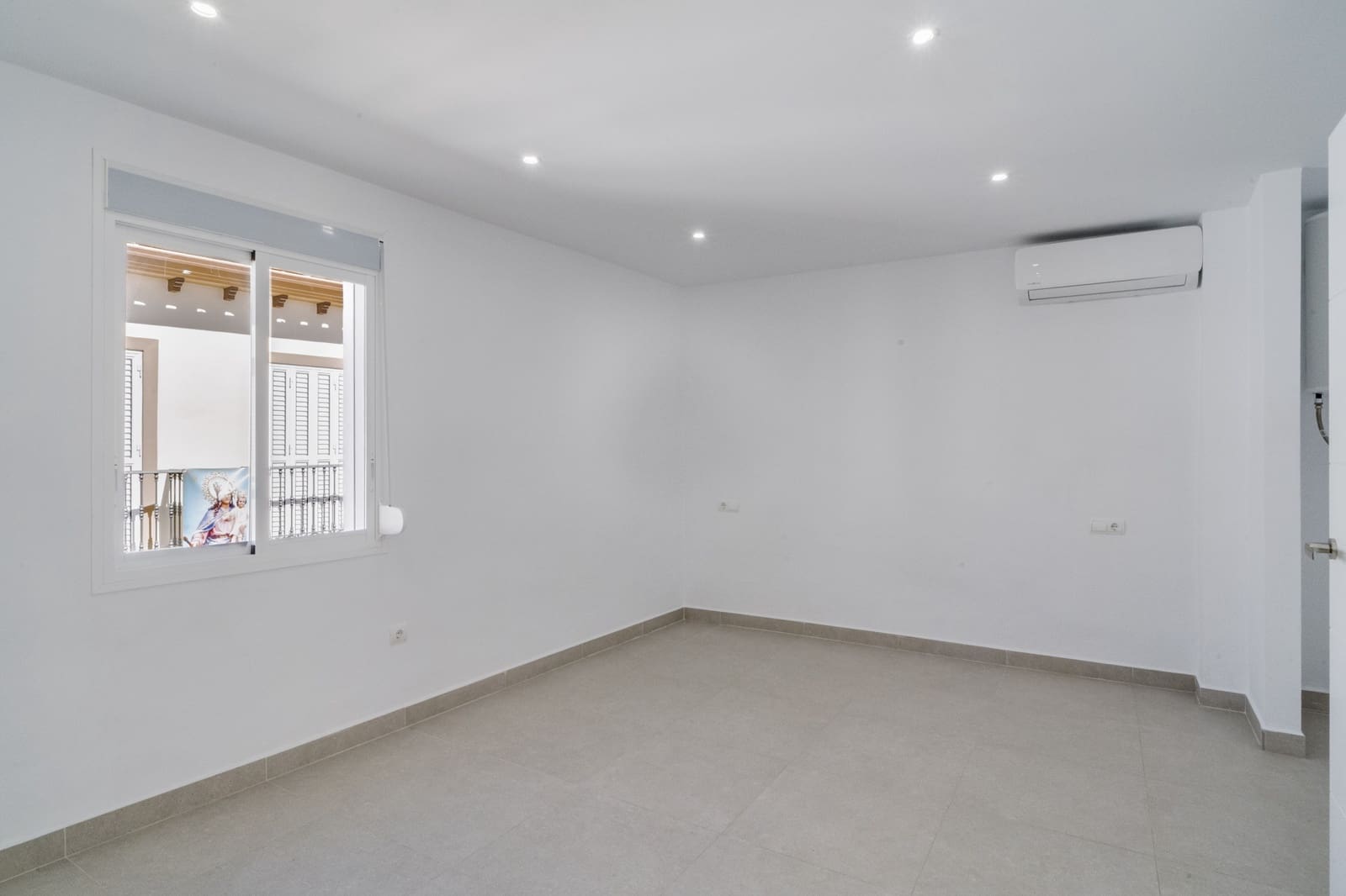 2 soverom Hus til salgs i Coin - € 239 000 (Ref: 9893588)