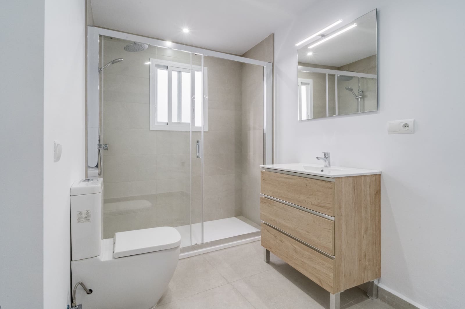 2 soverom Hus til salgs i Coin - € 239 000 (Ref: 9893588)