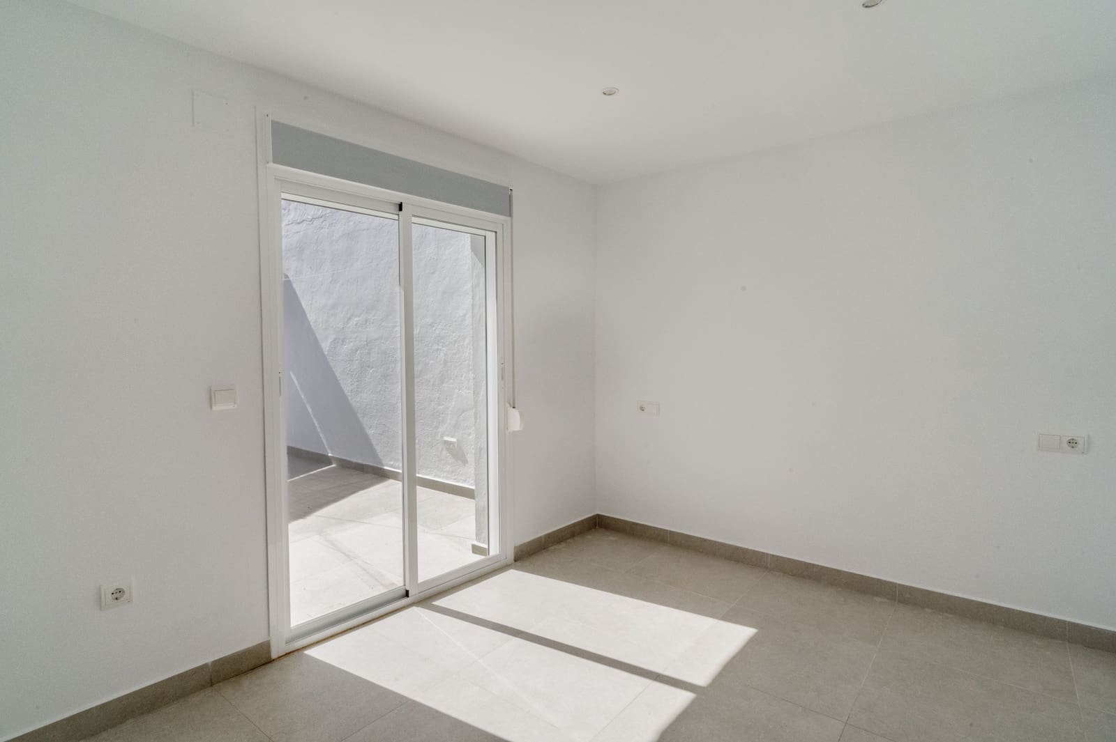 2 soverom Hus til salgs i Coin - € 239 000 (Ref: 9893588)